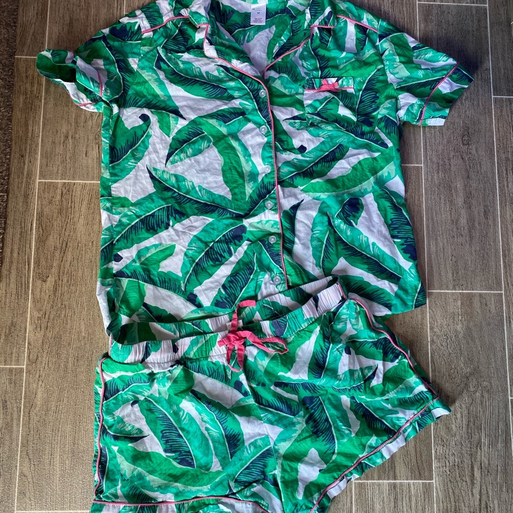 Liz Claiborne palm leaf pajamas Beverly Hills